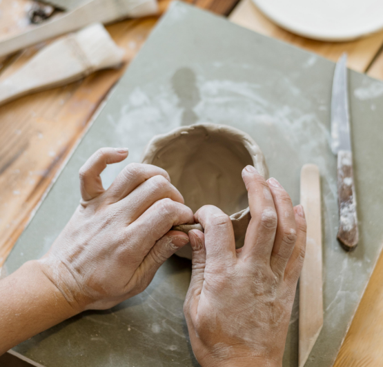 Cours de modelage pour adultes – Atelier Gaïa à Pignan